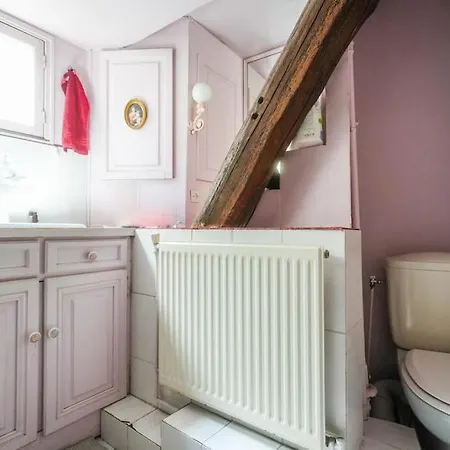Cozy In The Center Of Apartment Paris